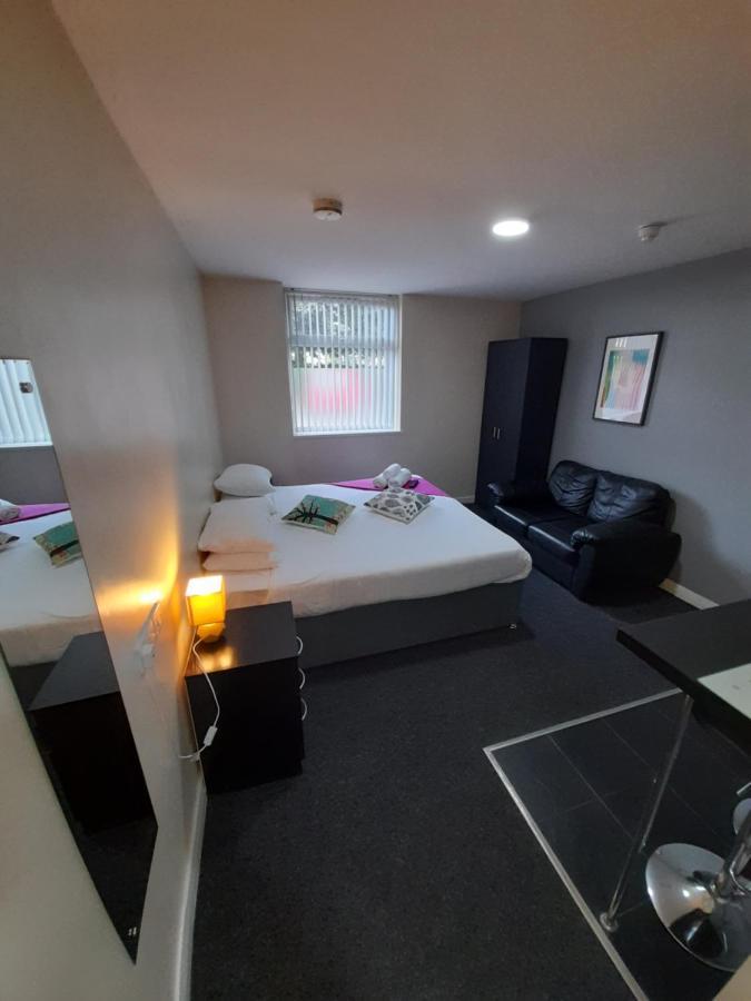 Lymedale Suites Studios & Aparthotel In Newcastle Under Lyme & Stoke Exteriér fotografie